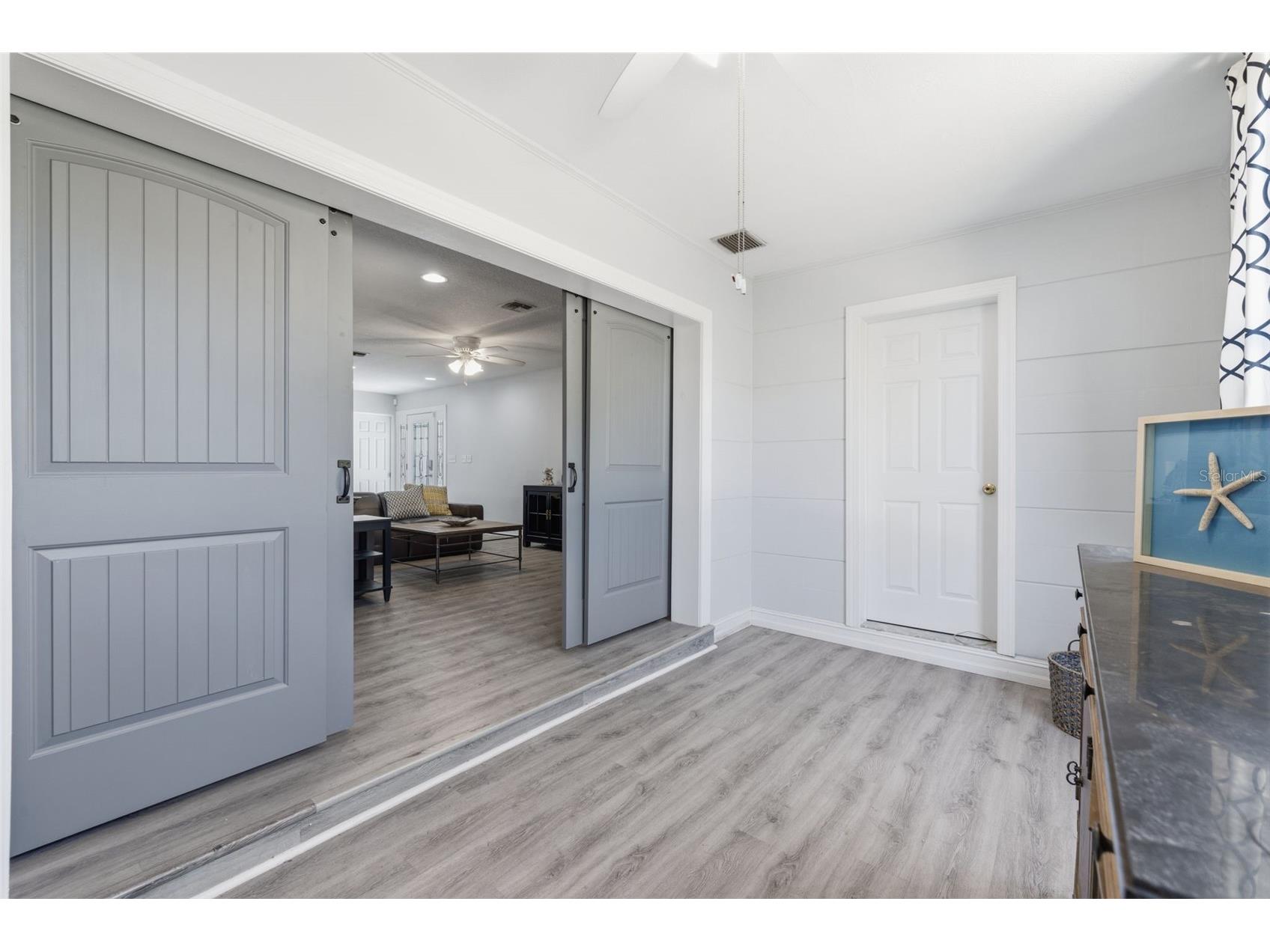 4339 50th Avenue S Saint Petersburg FL 33711 TB8489814 image13