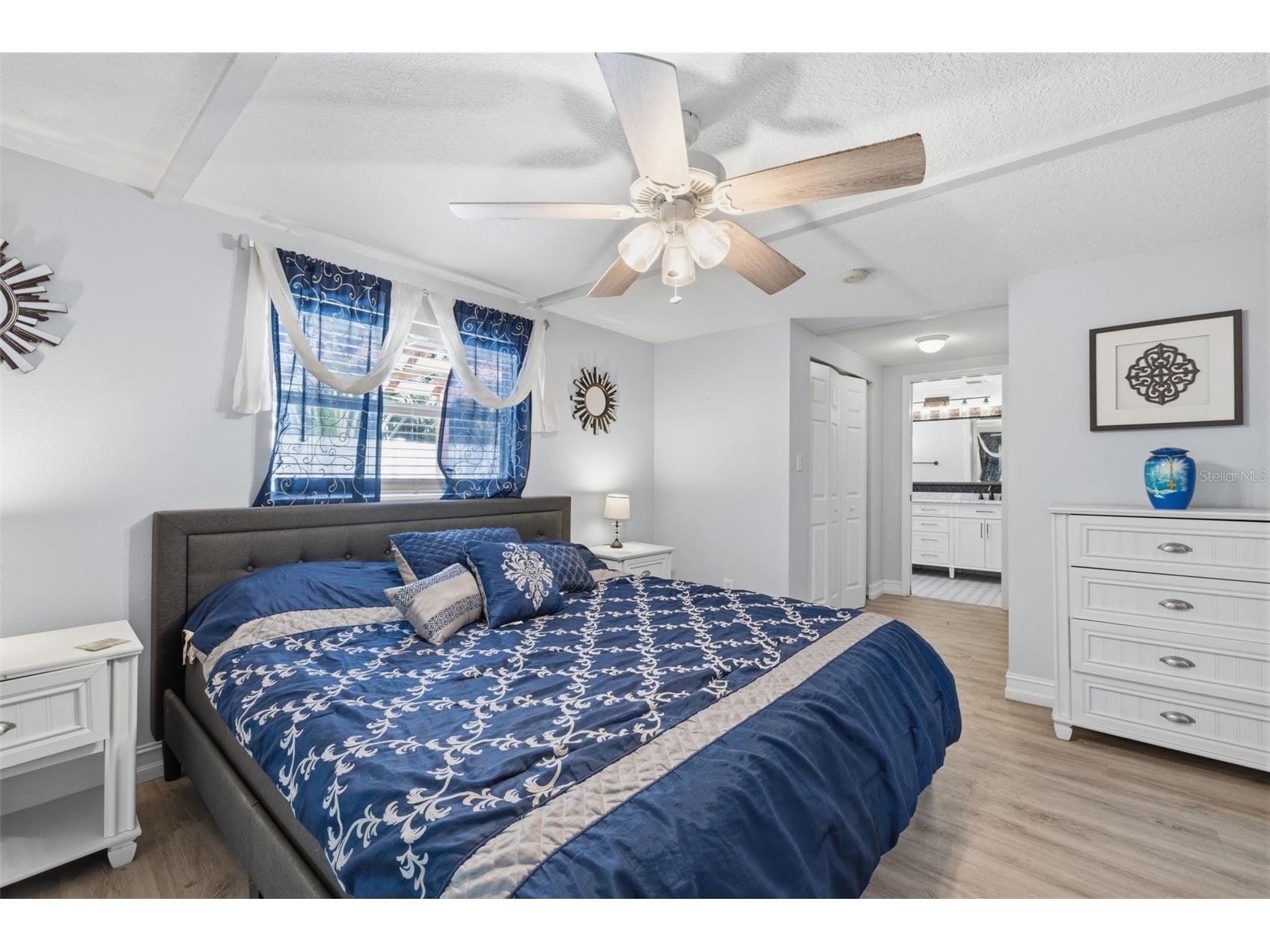 4339 50th Avenue S Saint Petersburg FL 33711 TB8489814 image21