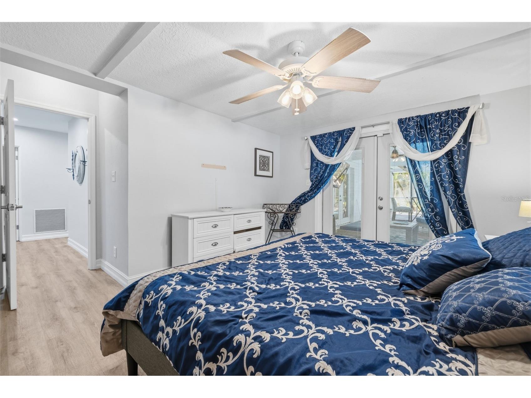 4339 50th Avenue S Saint Petersburg FL 33711 TB8489814 image22