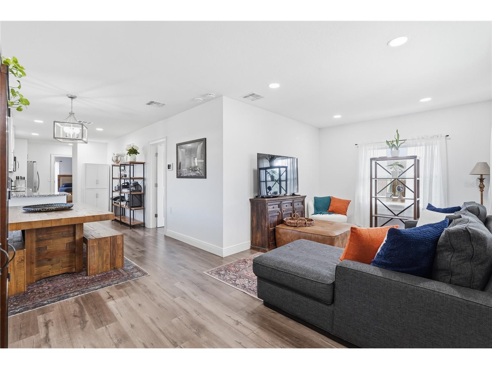 4339 58th Avenue N Saint Petersburg FL 33714 TB8477340 image3