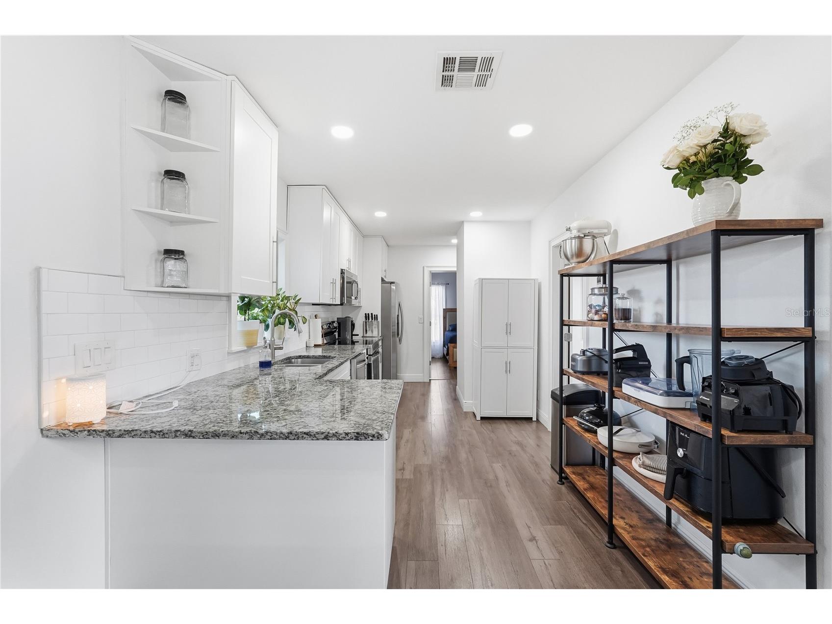 4339 58th Avenue N Saint Petersburg FL 33714 TB8477340 image6