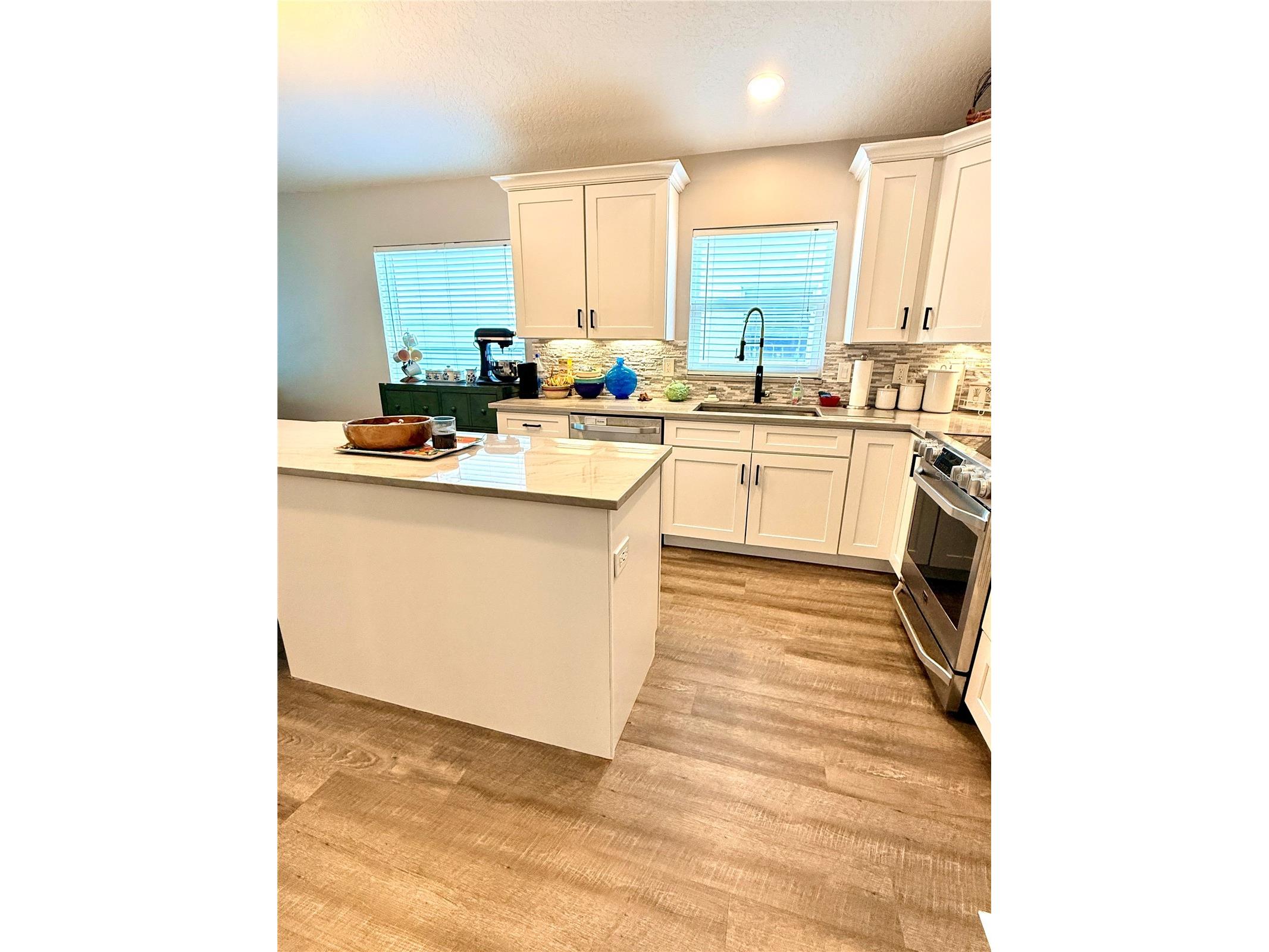 4339 Northern Dancer Way Orlando FL 32826 V4948603 image12