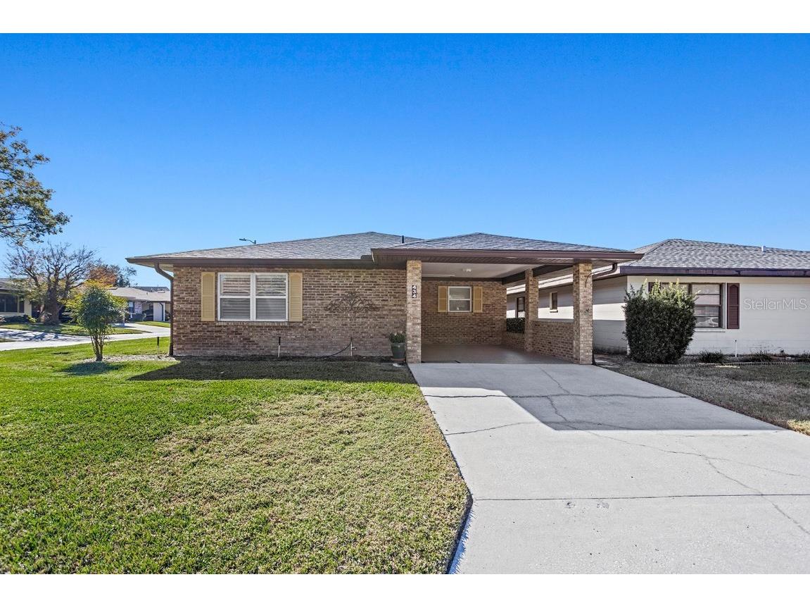 434 Lake Carolyn Circle Lakeland FL 33813 L4949924 image1