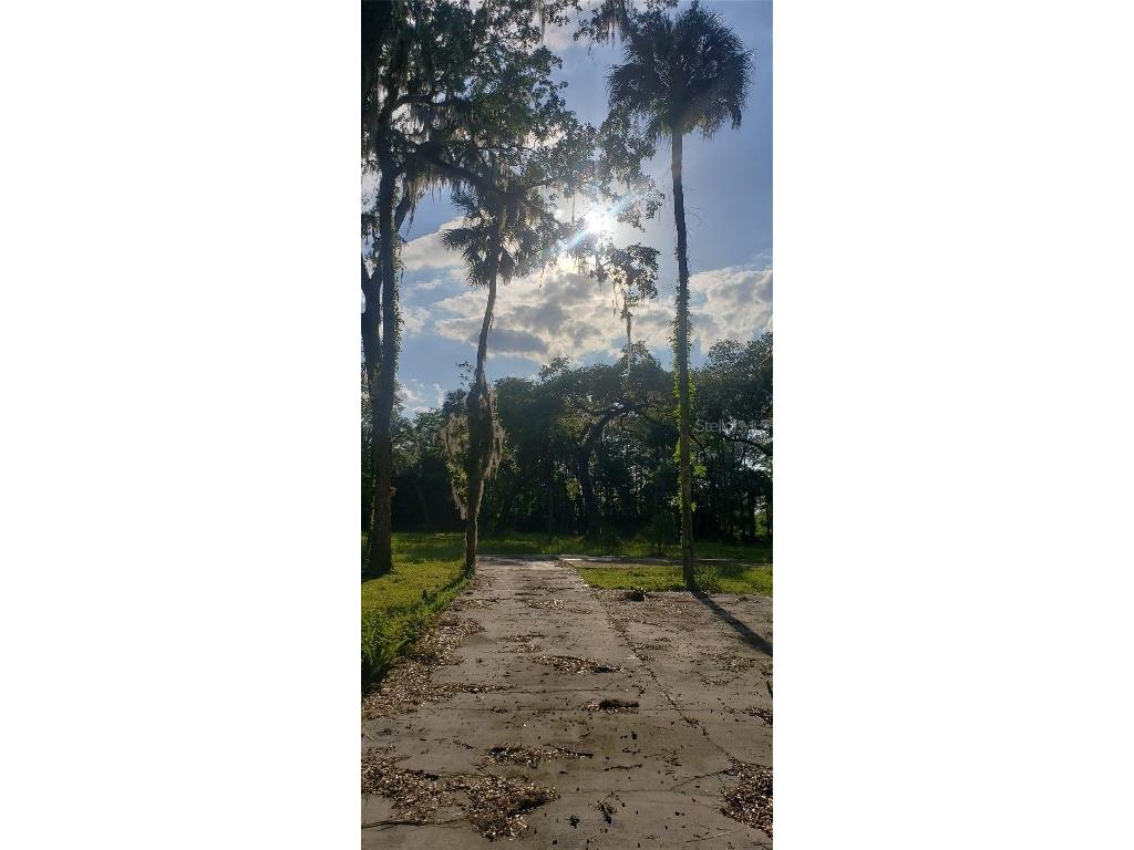 434 S Little John Avenue Inverness FL 34450 T3522396 image1