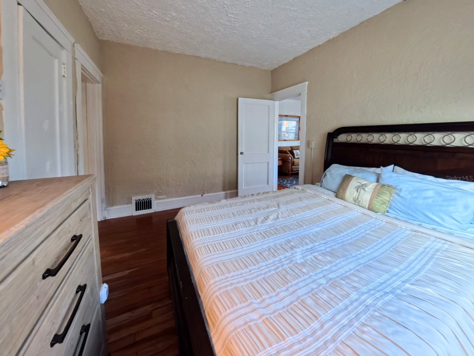 434 Vermont Avenue Daytona Beach FL 32118 P4937256 image38