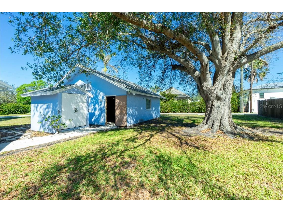 434 W Grace Street Punta Gorda FL 33950 C7505884 image2