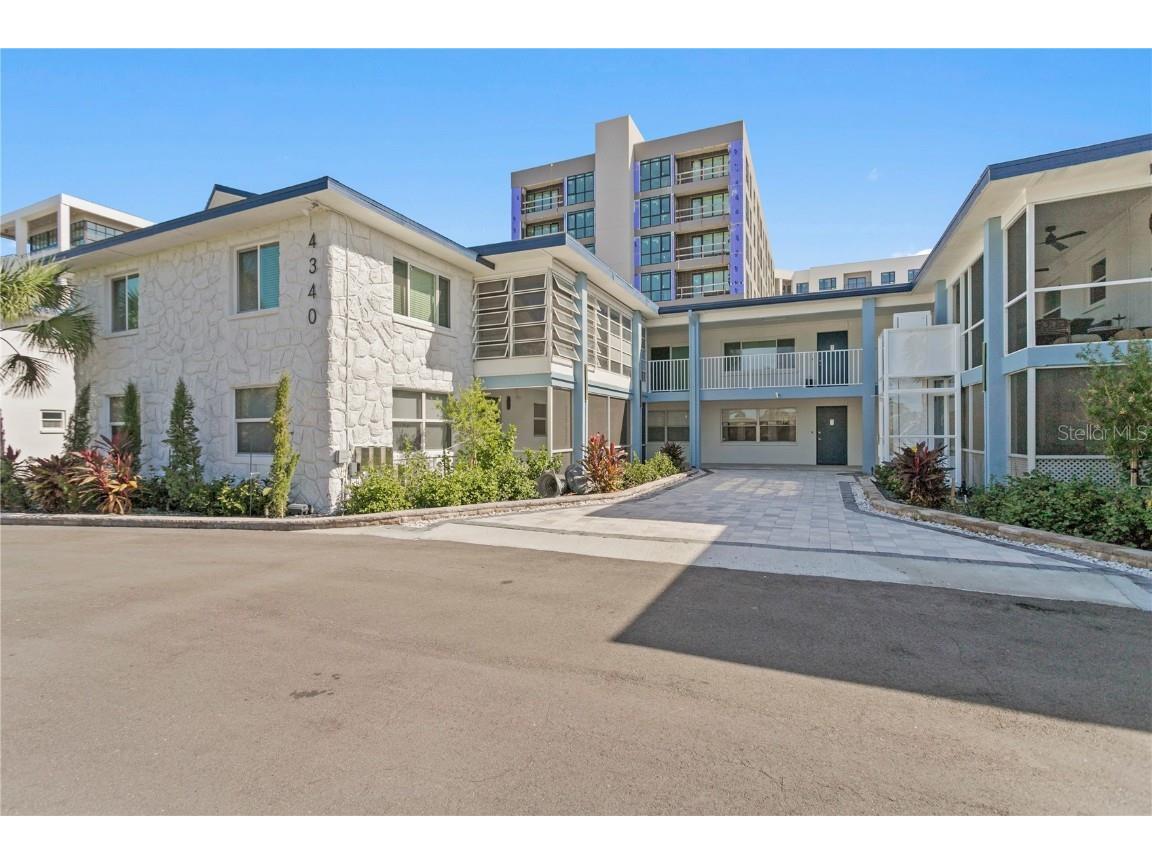 4340 37th Street S #2 Saint Petersburg FL 33711 TB8321301 image1