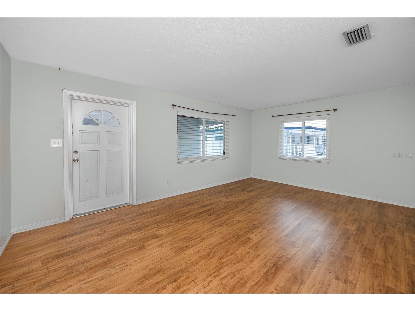 4340 37th Street S #6 Saint Petersburg FL 33711 TB8508221 image3