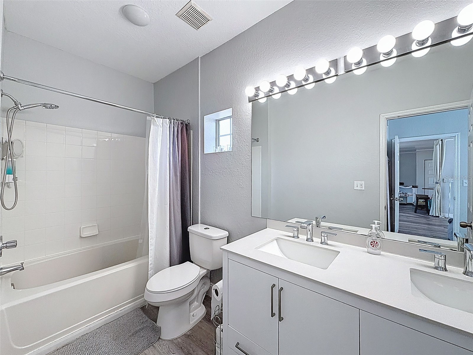4340 Bayside Village Drive #201 Tampa FL 33615 TB8476956 image29