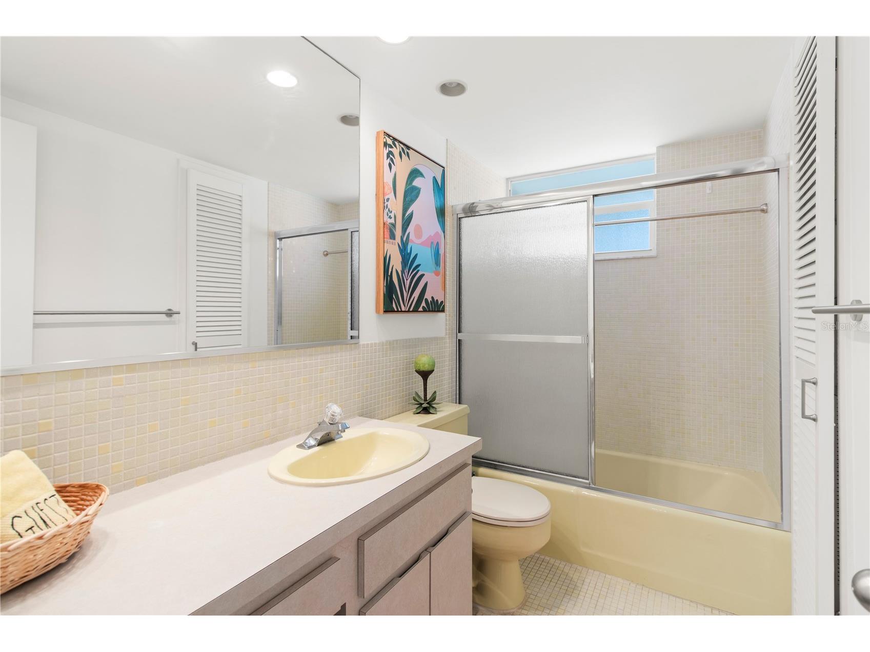 4340 Falmouth Drive #D-204 Longboat Key FL 34228 A4698081 image34