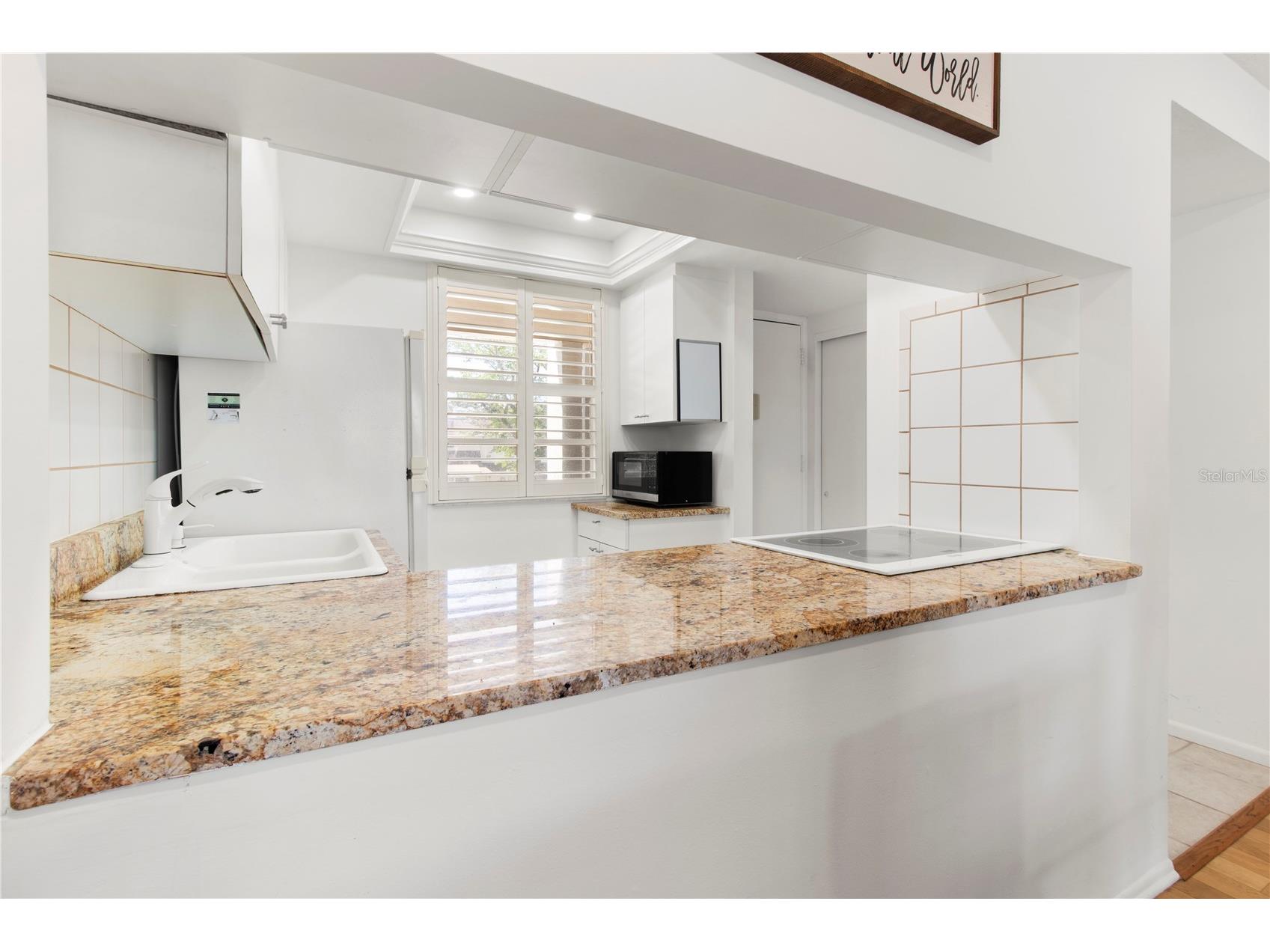 4340 Falmouth Drive #D-204 Longboat Key FL 34228 A4698081 image7