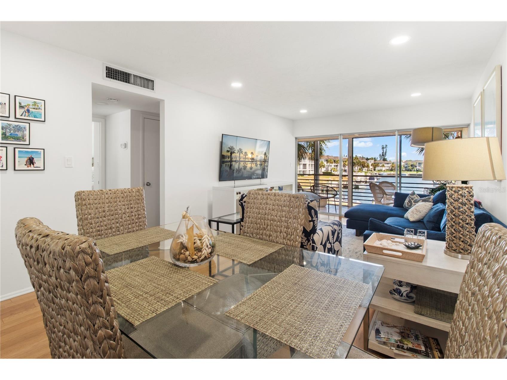 4340 Falmouth Drive #D-204 Longboat Key FL 34228 A4698081 image8