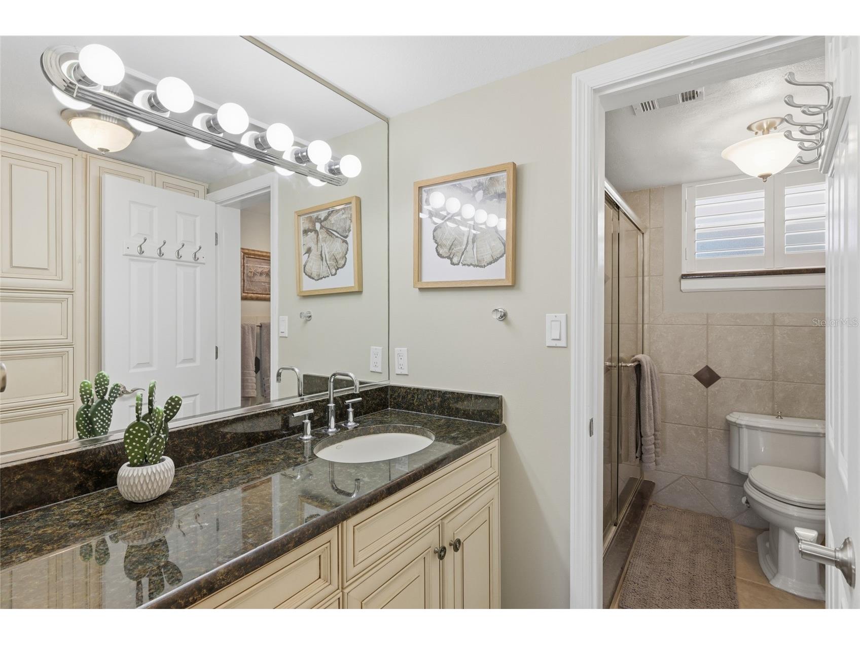 4340 Falmouth Drive #D104 Longboat Key FL 34228 - GULF OF AMERICA SARASOTA BAY A4676925 image14