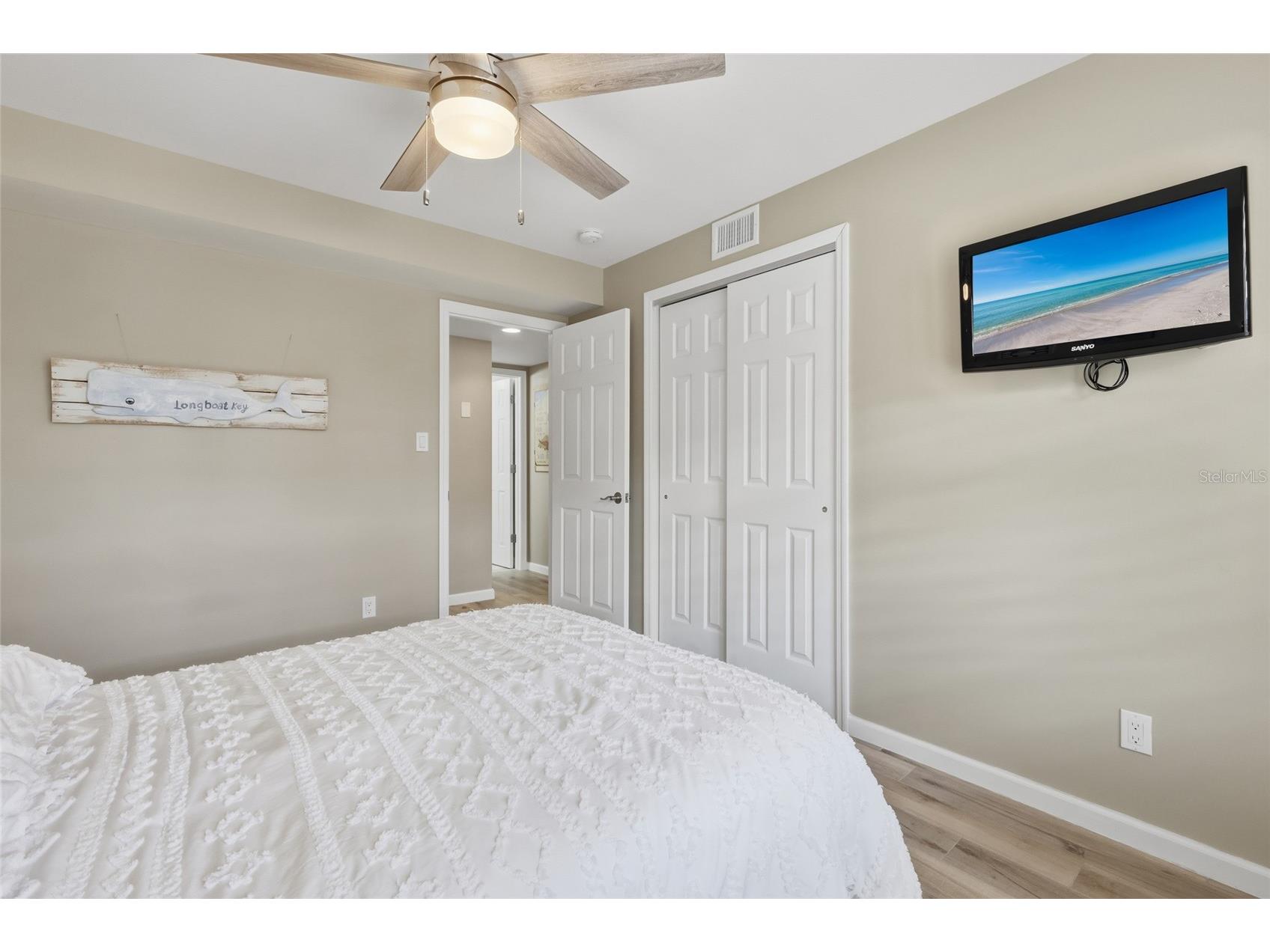 4340 Falmouth Drive #D104 Longboat Key FL 34228 - GULF OF AMERICA SARASOTA BAY A4676925 image17