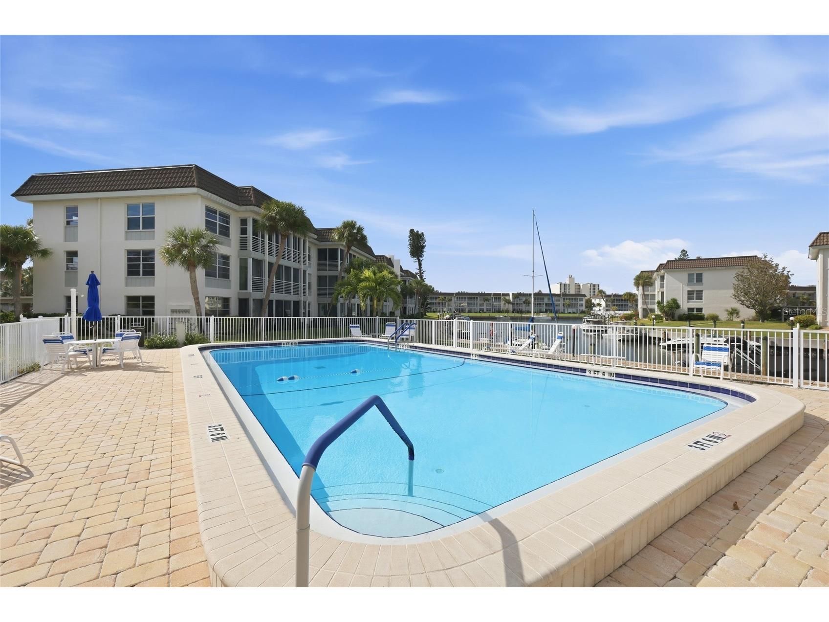 4340 Falmouth Drive #D104 Longboat Key FL 34228 - GULF OF AMERICA SARASOTA BAY A4676925 image25