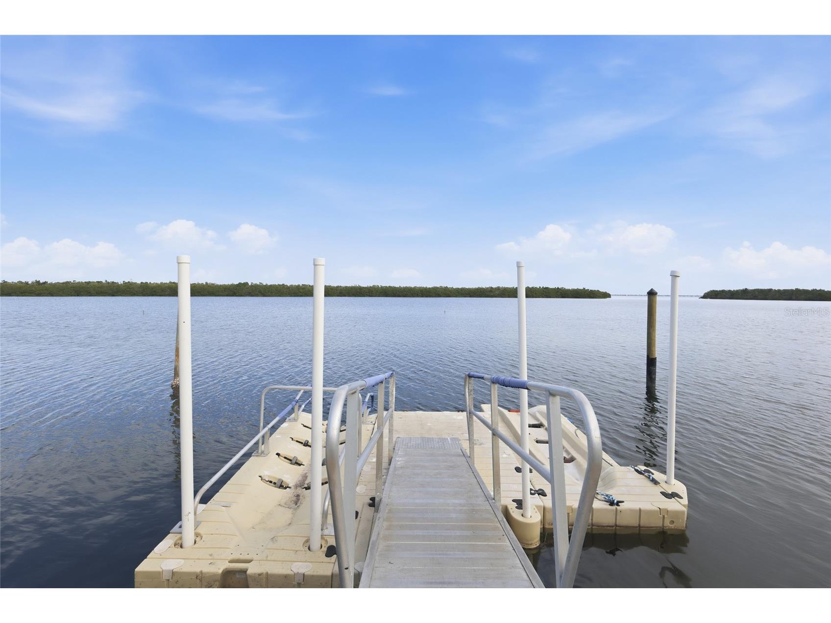 4340 Falmouth Drive #D104 Longboat Key FL 34228 - GULF OF AMERICA SARASOTA BAY A4676925 image32