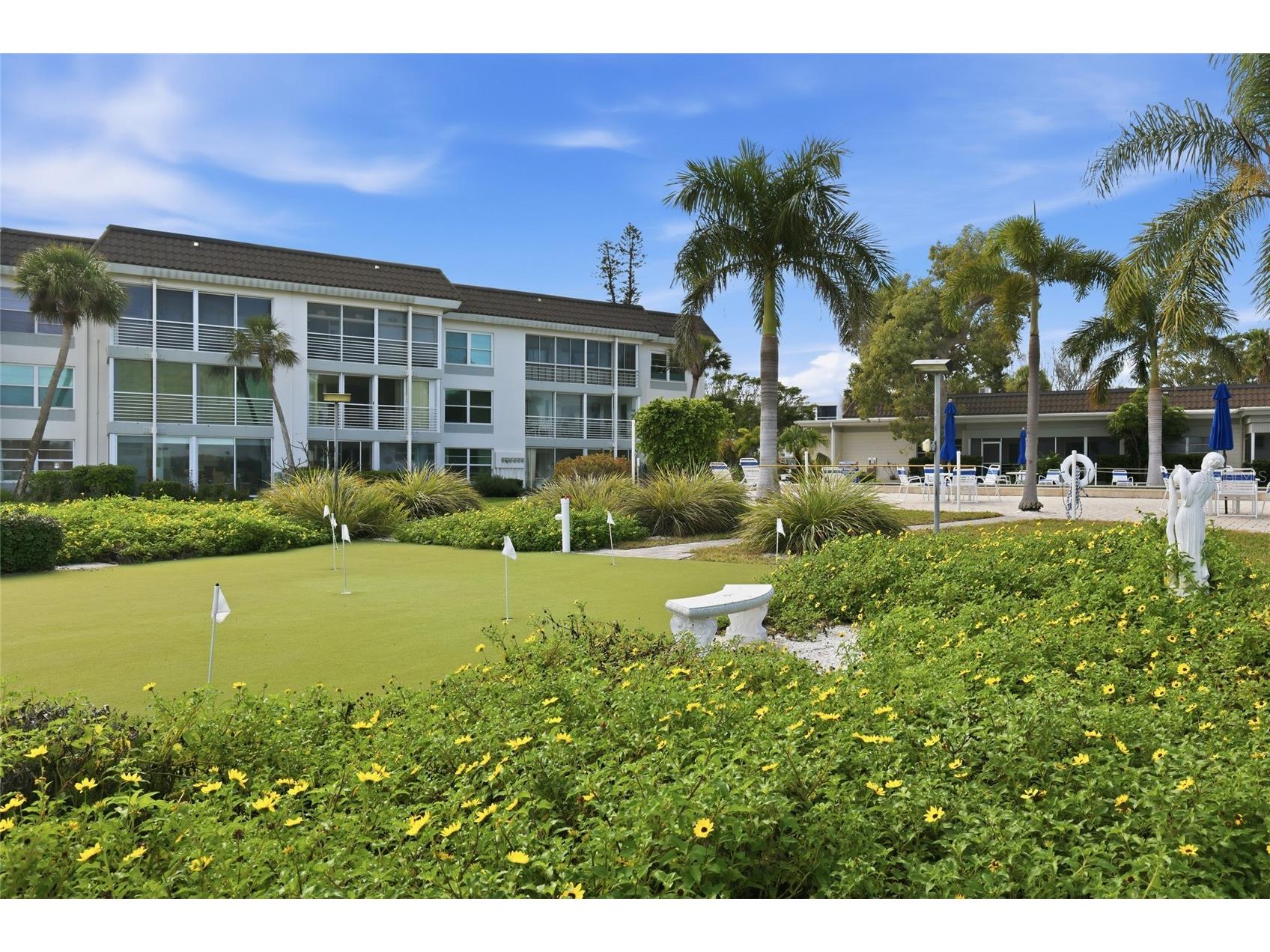 4340 Falmouth Drive #D104 Longboat Key FL 34228 - GULF OF AMERICA SARASOTA BAY A4676925 image34