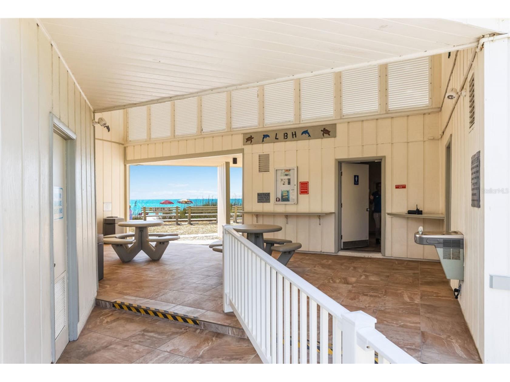 4340 Falmouth Drive #D104 Longboat Key FL 34228 - GULF OF AMERICA SARASOTA BAY A4676925 image55
