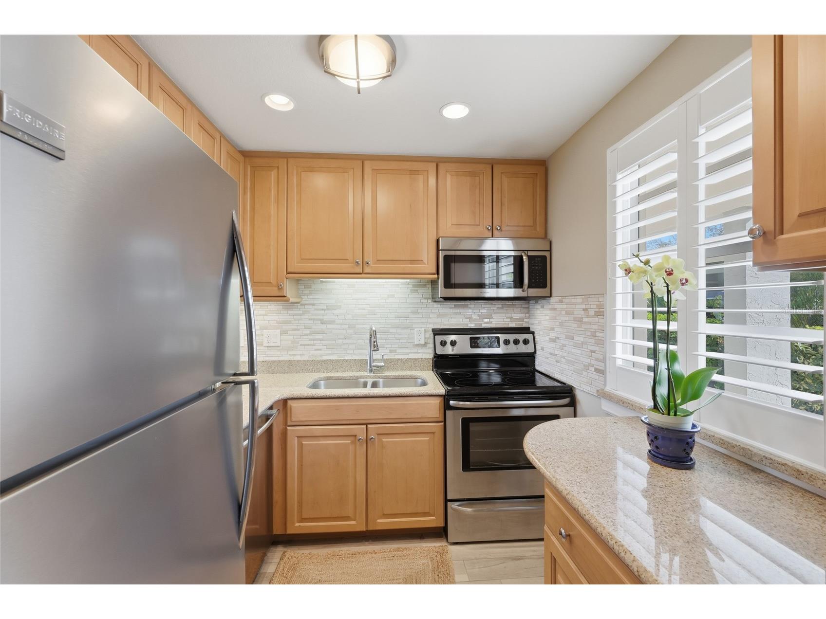 4340 Falmouth Drive #D104 Longboat Key FL 34228 - GULF OF AMERICA SARASOTA BAY A4676925 image8