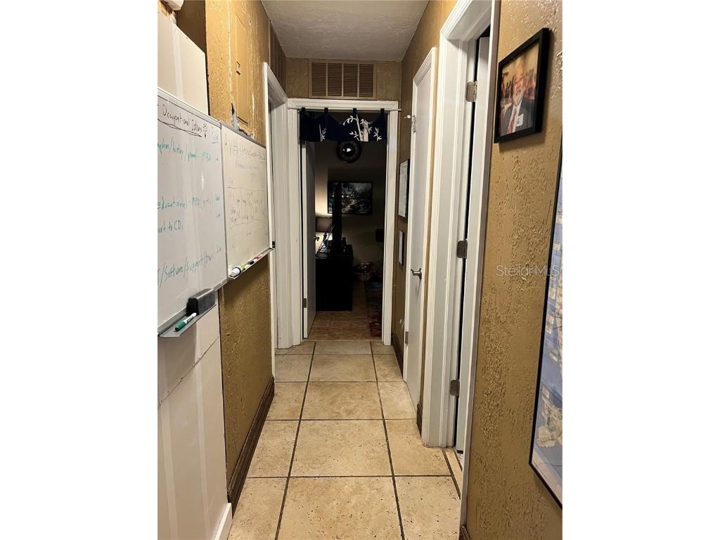 4340 Lagg Avenue Fort Myers FL 33901 C7512445 image17