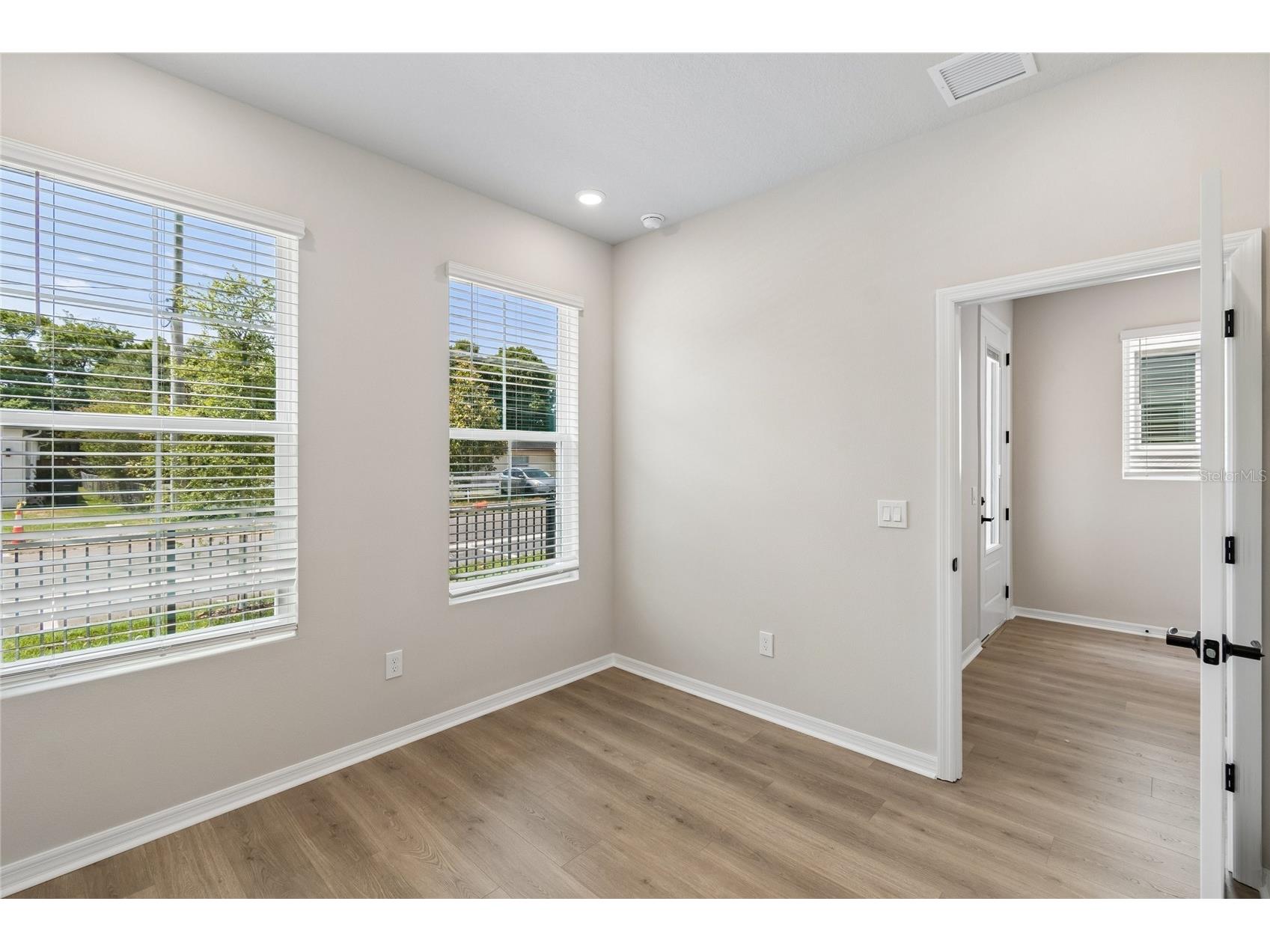 4341 Roush Avenue Orlando FL 32803 TB8506998 image3