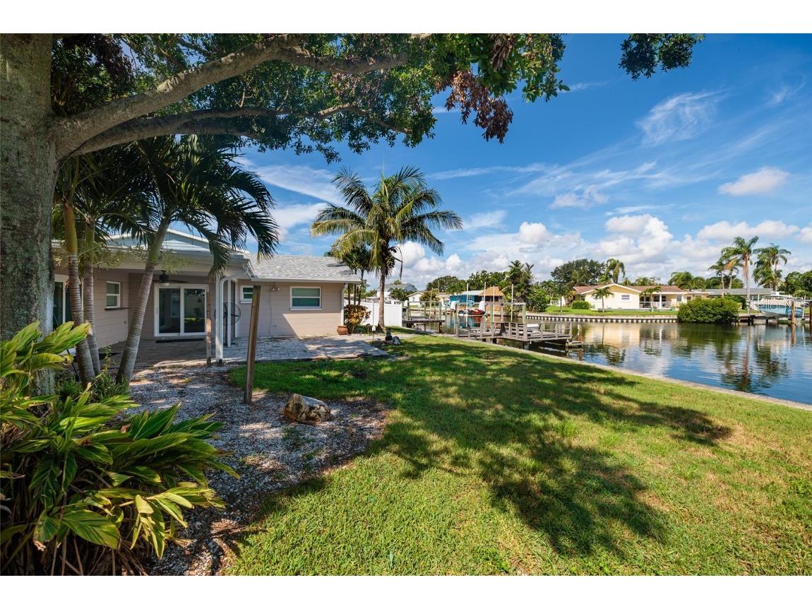 4342 14th Way NE Saint Petersburg FL 33703 TB8417423 image19