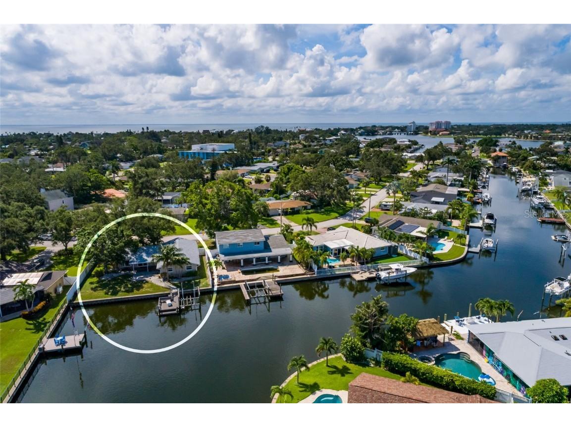 4342 14th Way NE Saint Petersburg FL 33703 TB8417423 image27