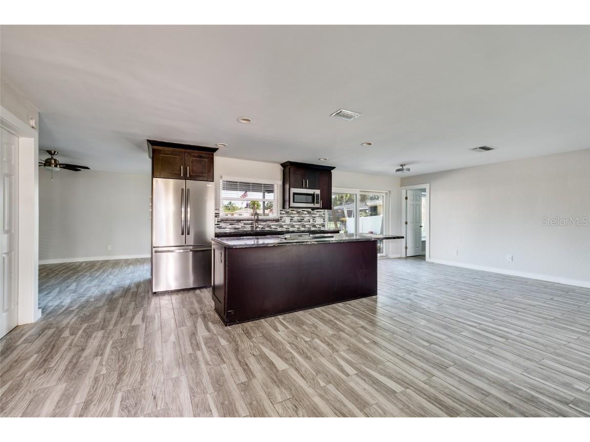 4342 14th Way NE Saint Petersburg FL 33703 TB8417423 image7