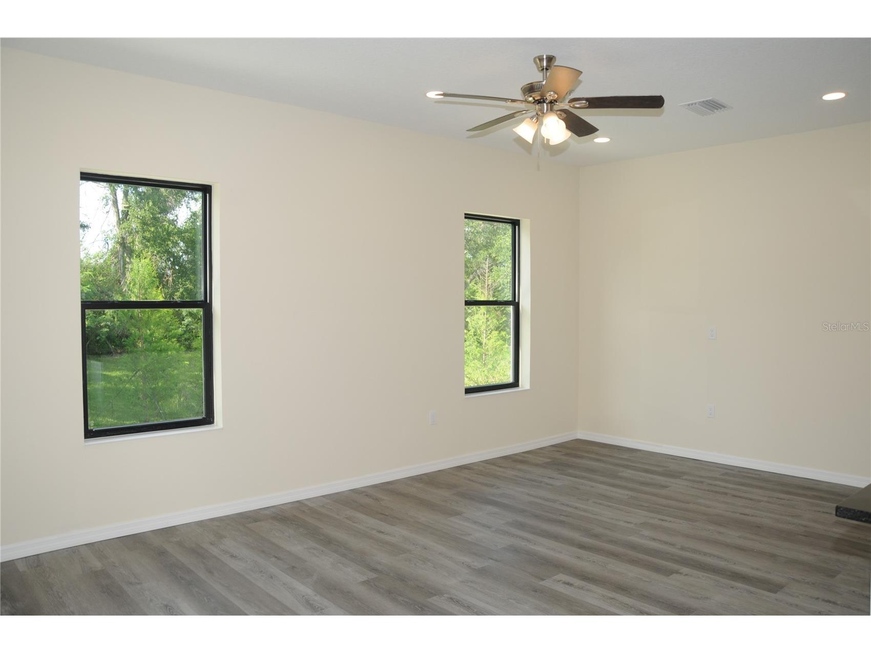 4343 Cambio Gardens Court Tampa FL 33610 TB8518882 image16