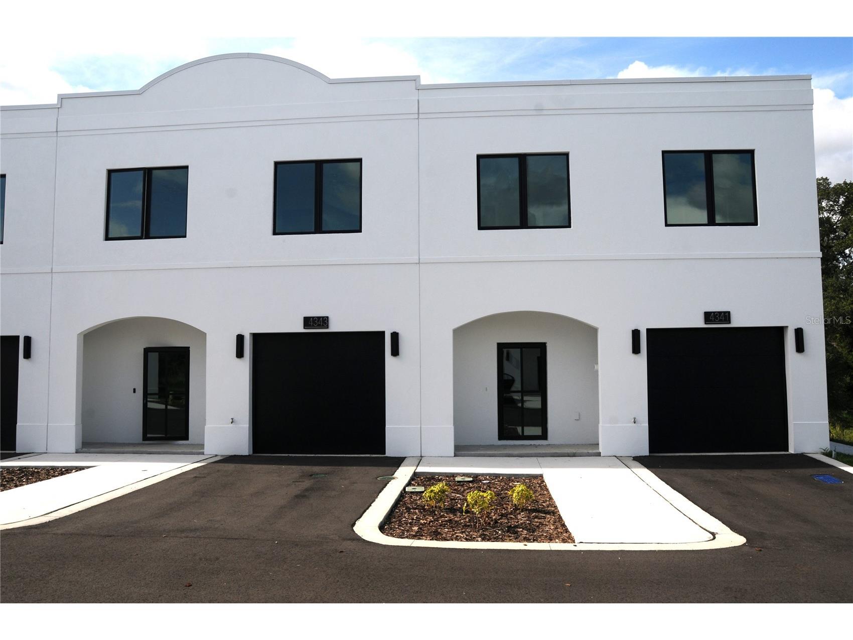 4343 Cambio Gardens Court Tampa FL 33610 TB8518882 image2