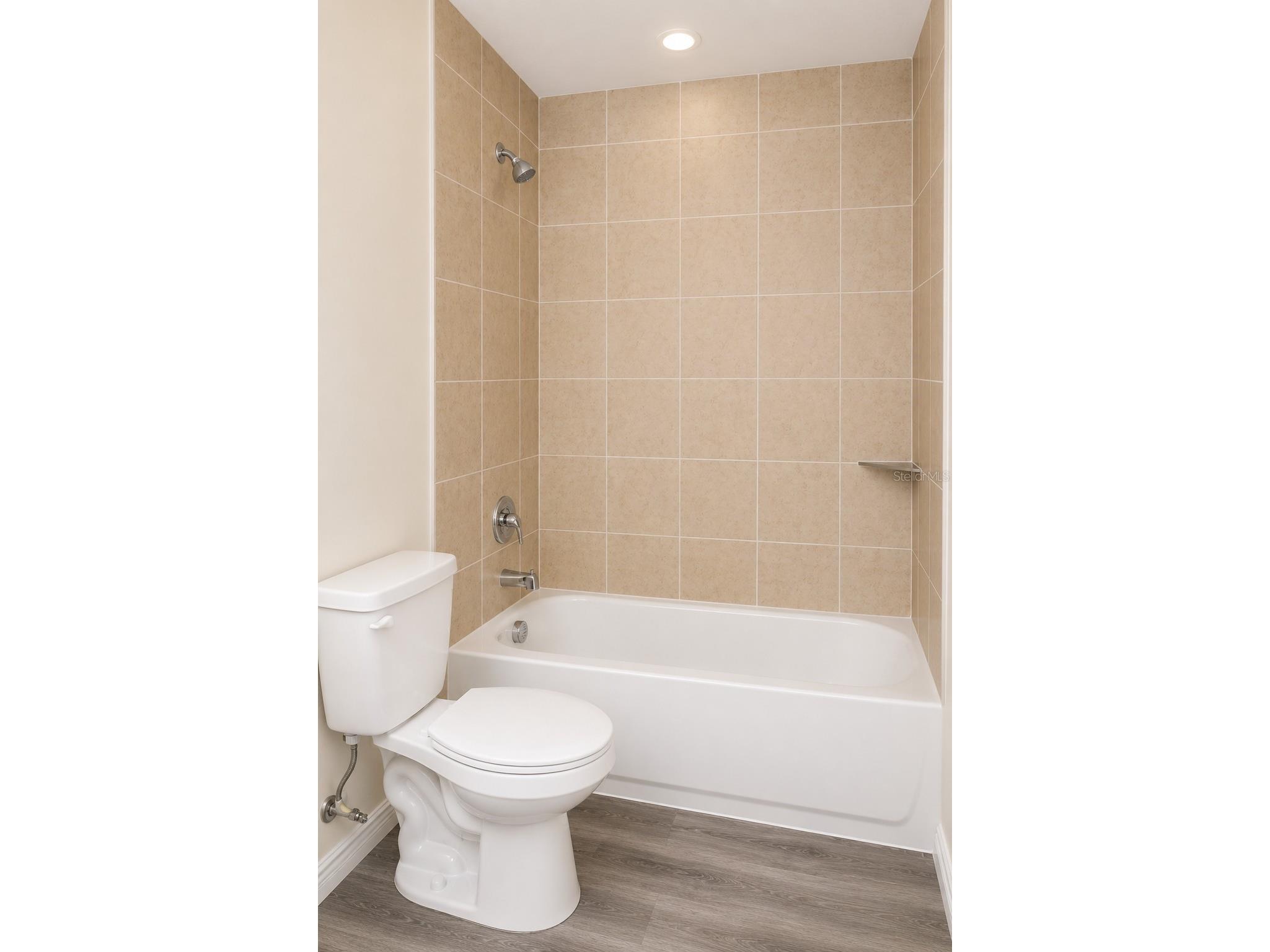 4343 Cambio Gardens Court Tampa FL 33610 TB8518882 image27