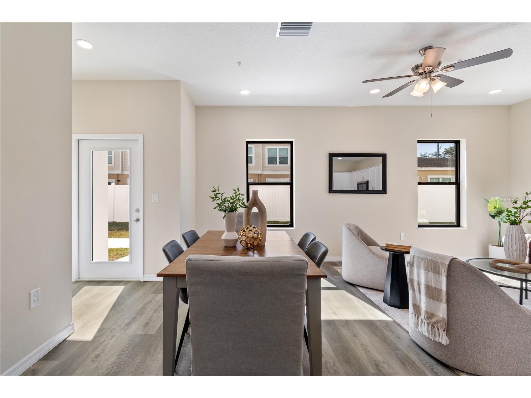 4344 Cambio Gardens Court Tampa FL 33610 TB8474163 image15
