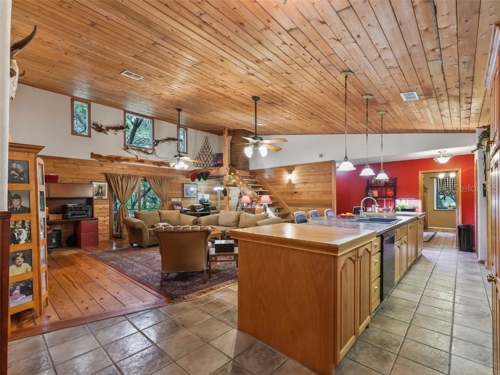 4344 Cr 542h Bushnell FL 33513 OM679768 image13