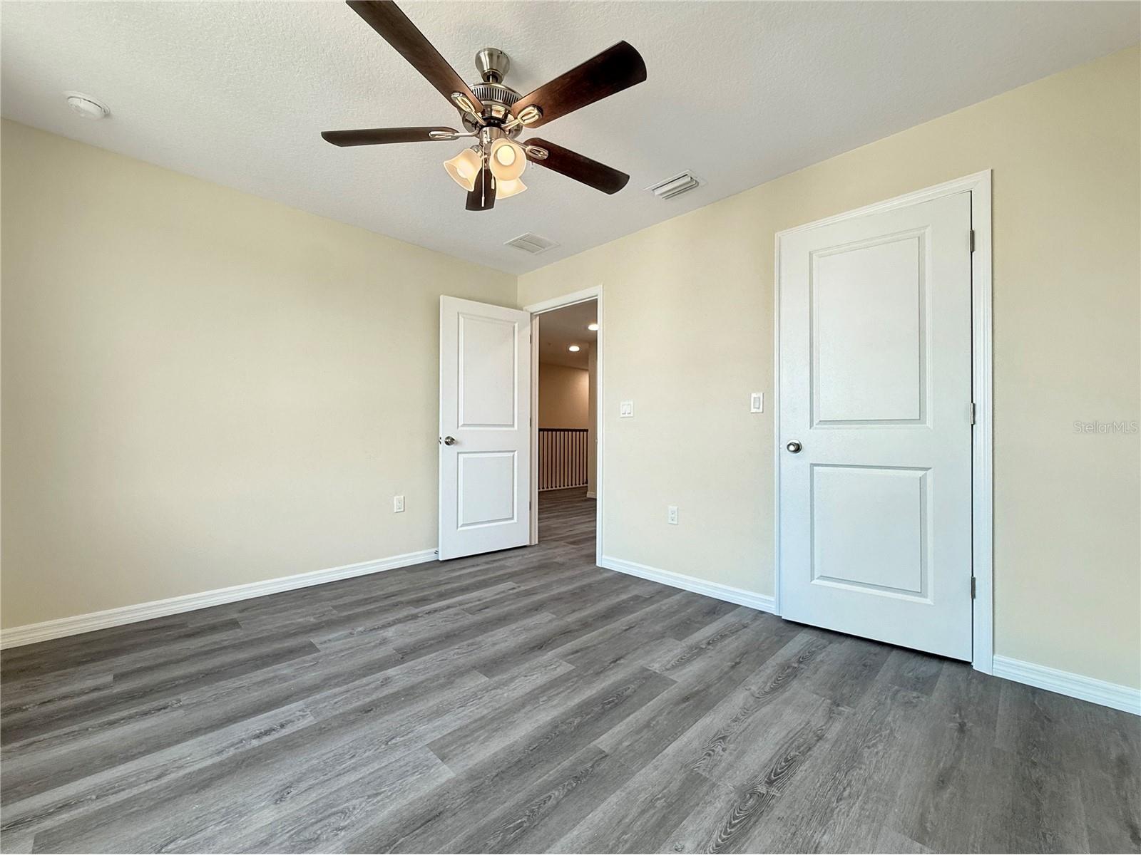4345 Cambio Gardens Court Tampa FL 33610 TB8517585 image24