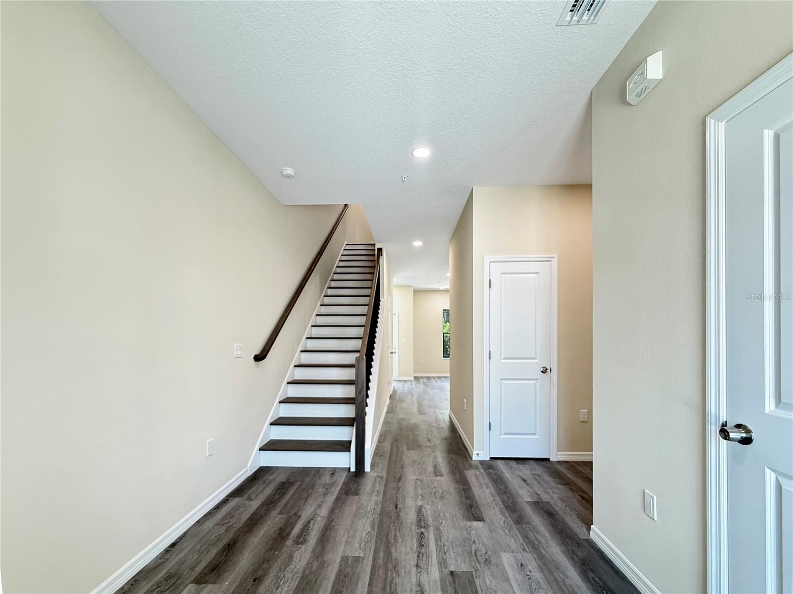 4345 Cambio Gardens Court Tampa FL 33610 TB8517585 image5
