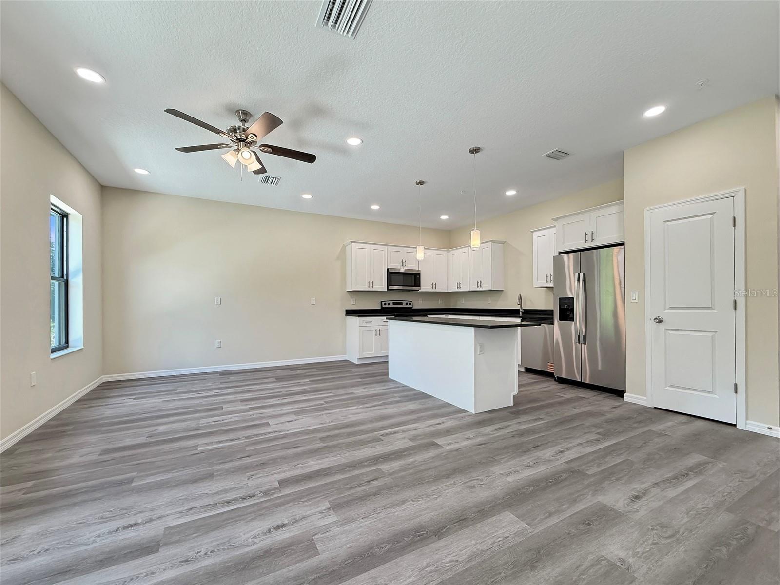 4345 Cambio Gardens Court Tampa FL 33610 TB8517585 image7
