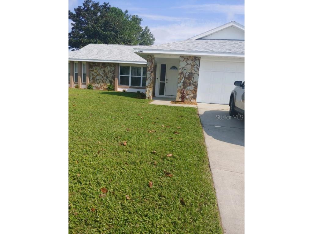 4345 SE 106th Place Belleview FL 34420 A4515136 image1
