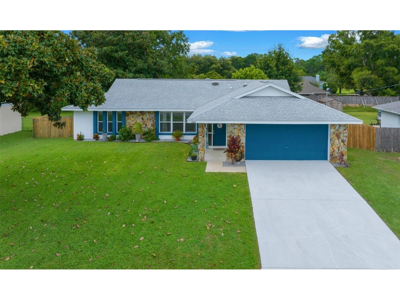 4345 SE 106th Place Belleview FL 34420 OM684752 image1