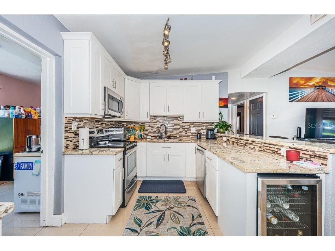 4346 14th Avenue N Saint Petersburg FL 33713 TB8407008 image14