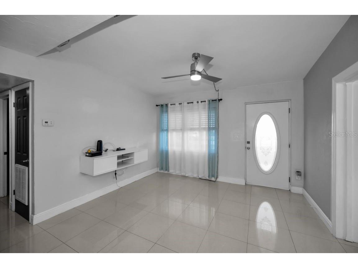 4346 14th Avenue N Saint Petersburg FL 33713 TB8407008 image2