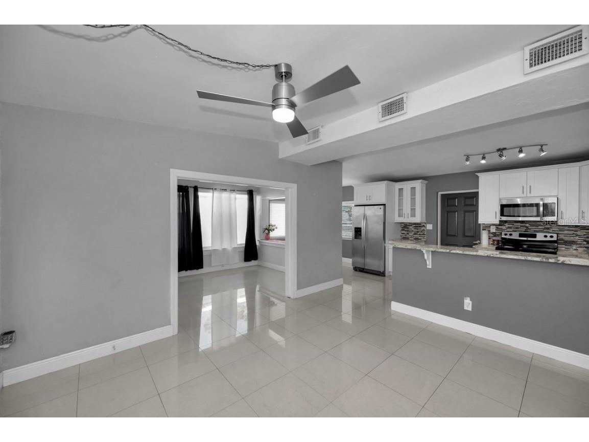 4346 14th Avenue N Saint Petersburg FL 33713 TB8407008 image9