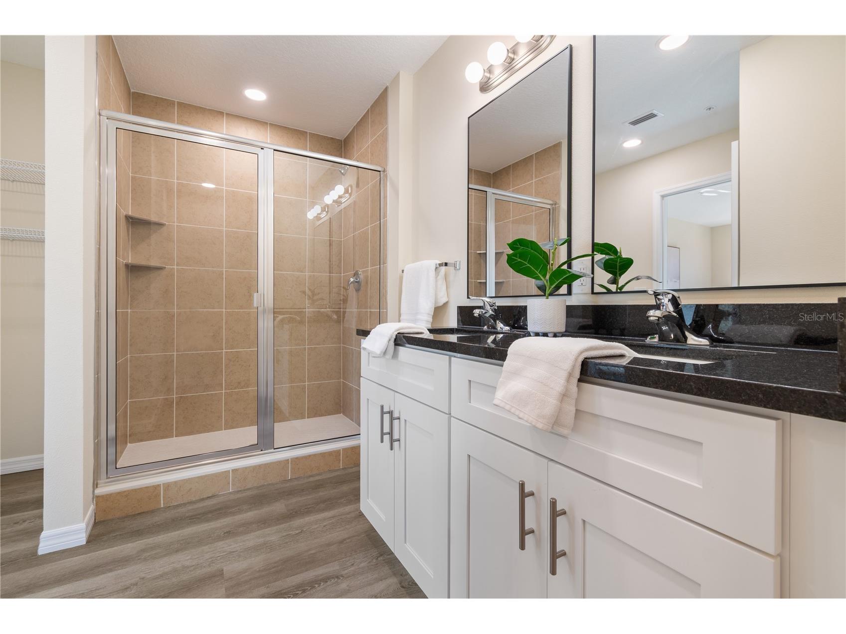 4346 Cambio Gardens Court Tampa FL 33610 TB8474160 image21