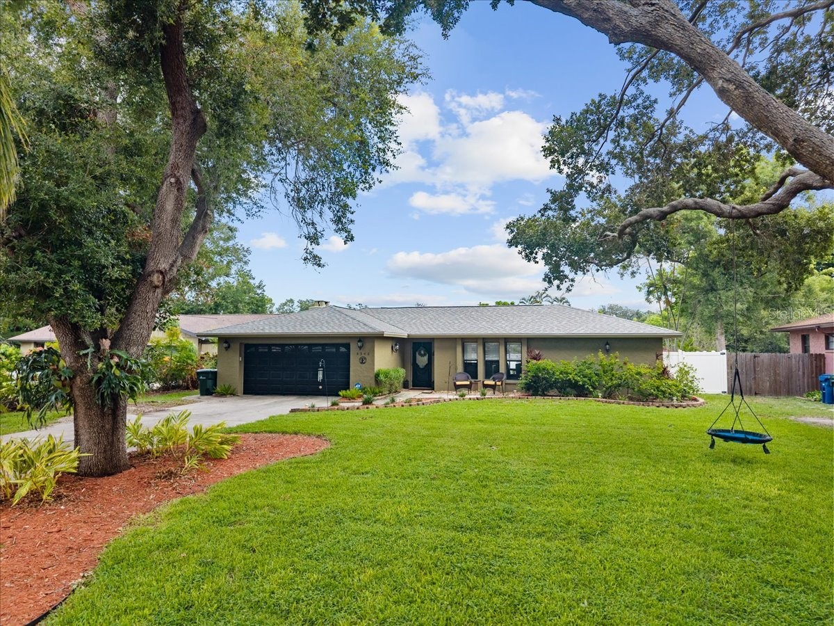 4346 Meadowland Circle Sarasota FL 34233 A4700705 image2
