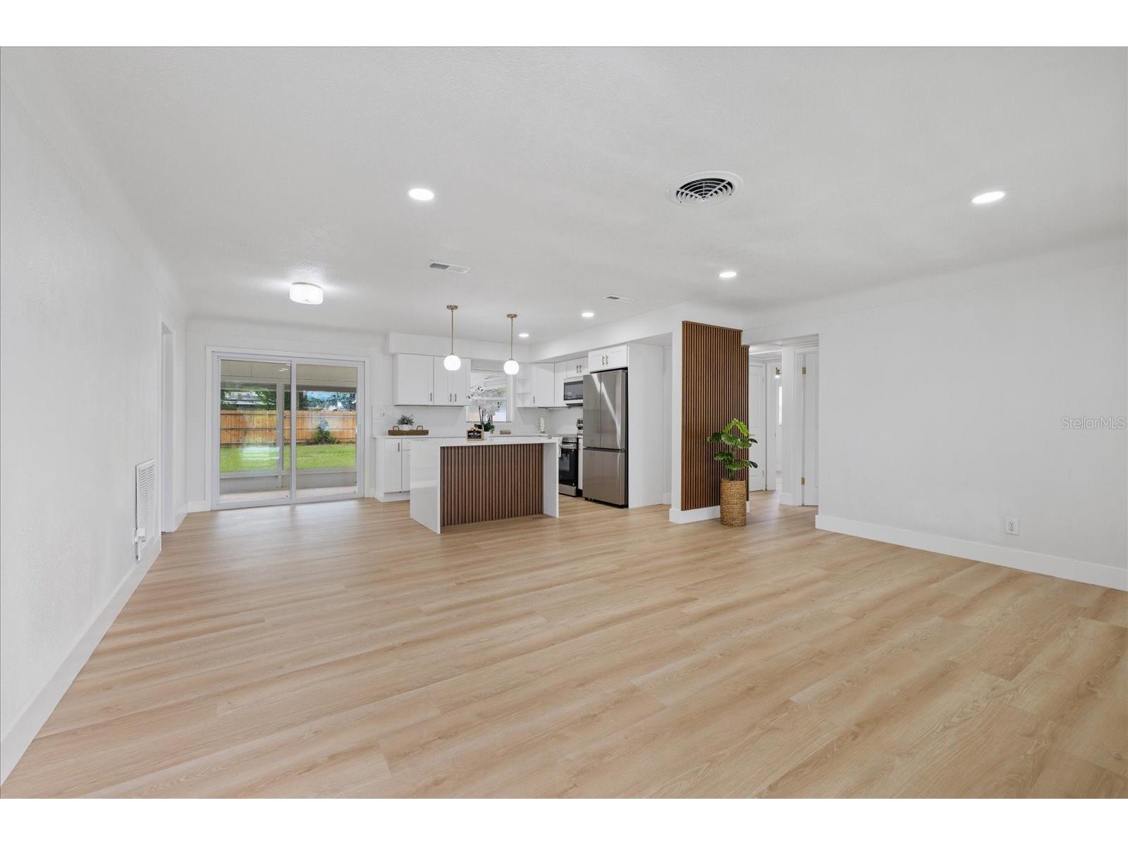 4347 16th Avenue N Saint Petersburg FL 33713 TB8515885 image11