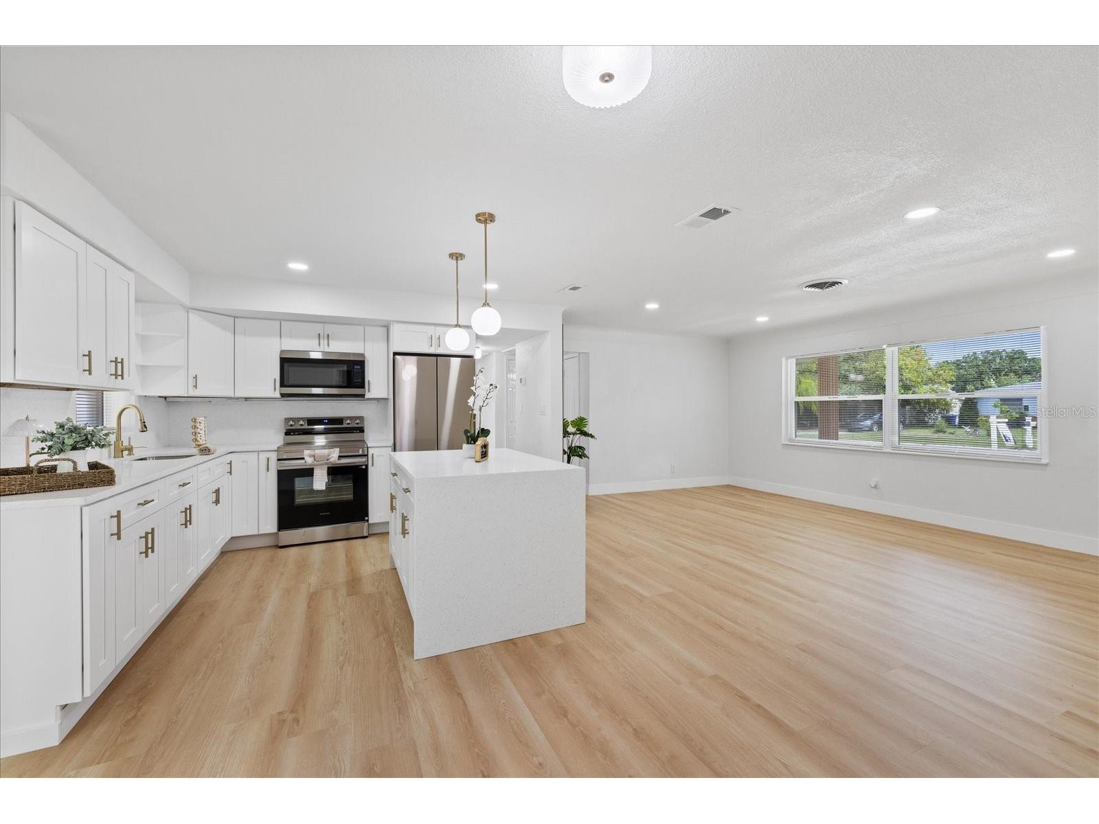 4347 16th Avenue N Saint Petersburg FL 33713 TB8515885 image32