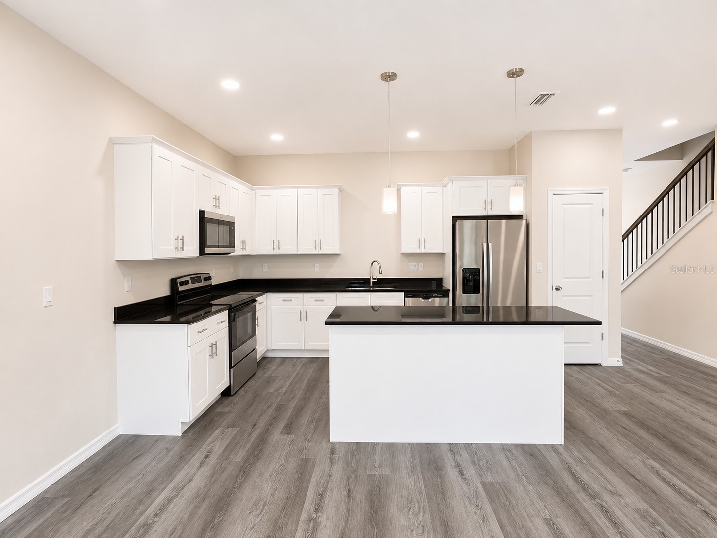 4347 Cambio Gardens Court Tampa FL 33610 TB8516847 image10