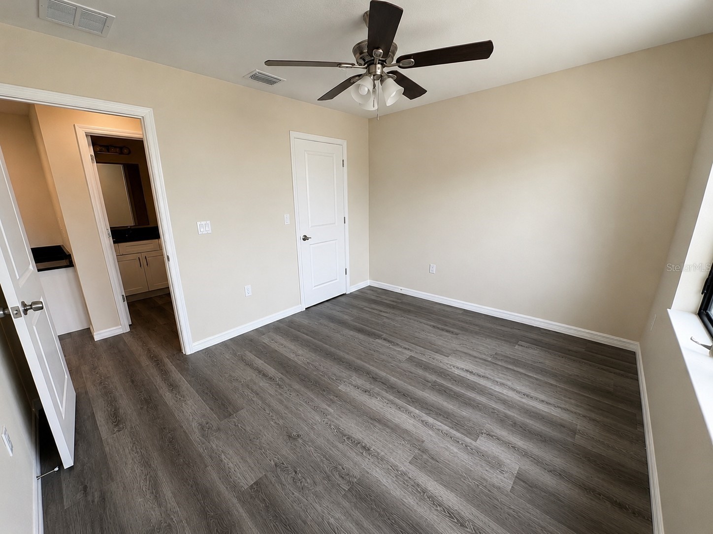4347 Cambio Gardens Court Tampa FL 33610 TB8516847 image25