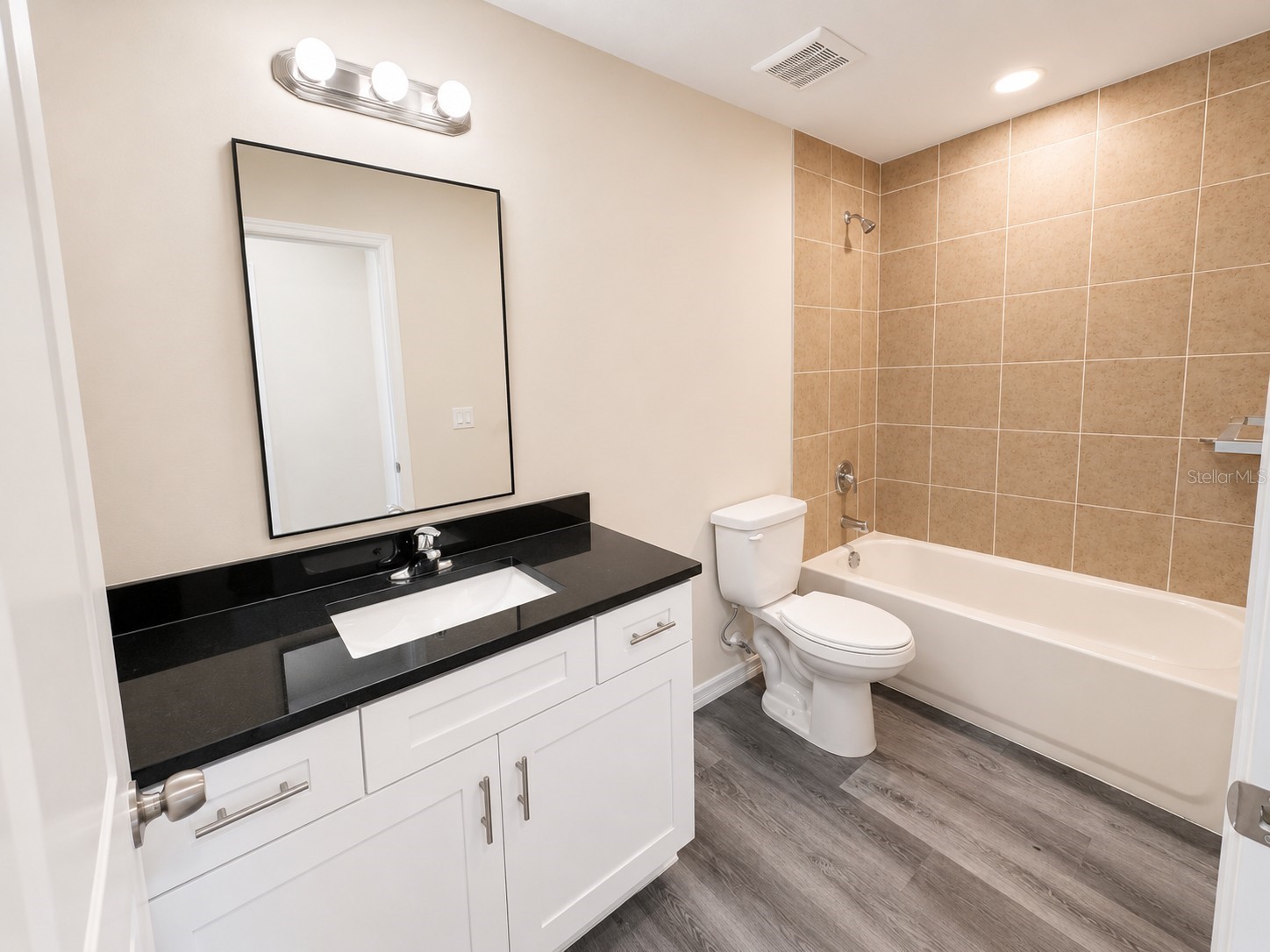 4347 Cambio Gardens Court Tampa FL 33610 TB8516847 image27