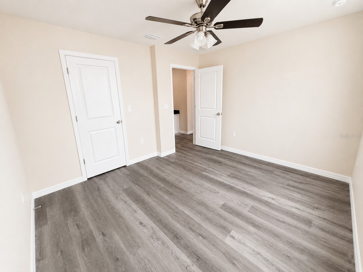 4347 Cambio Gardens Court Tampa FL 33610 TB8516847 image31