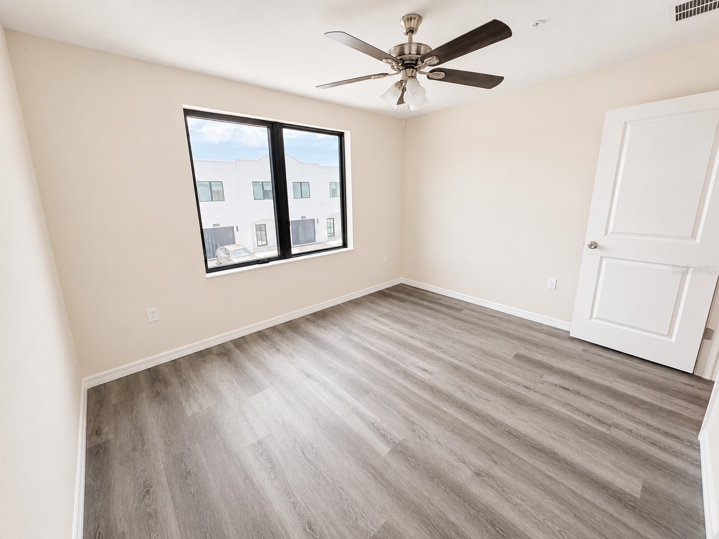 4347 Cambio Gardens Court Tampa FL 33610 TB8516847 image32
